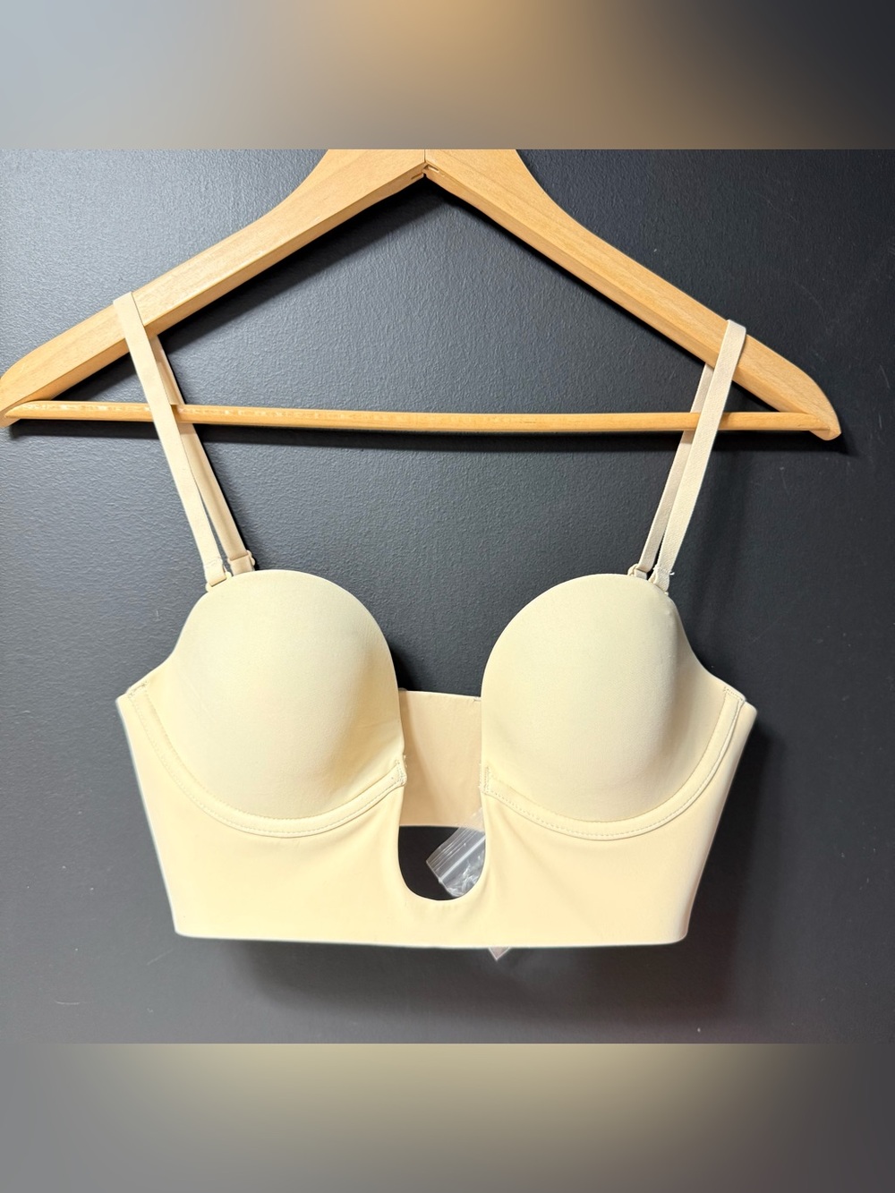 Skims Deep Plunge Shapewear Bra